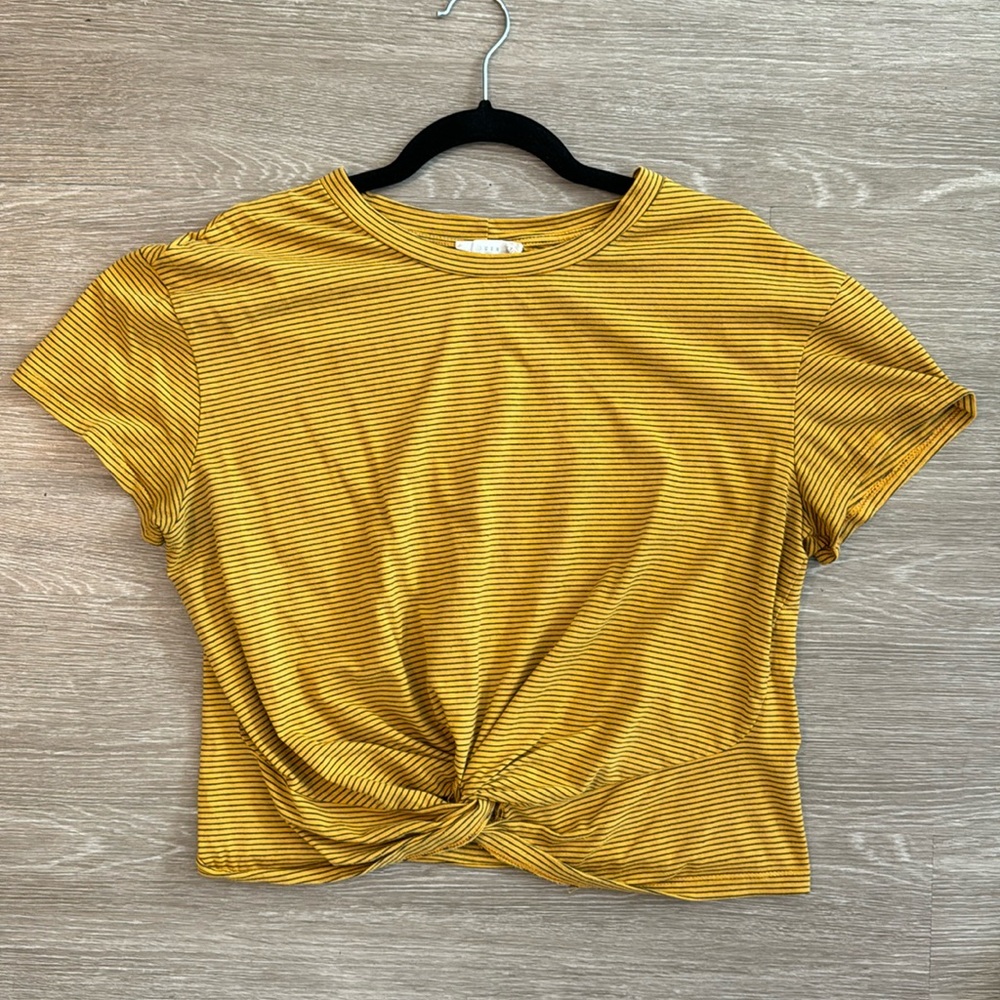 Yellow striped cropped t shirt